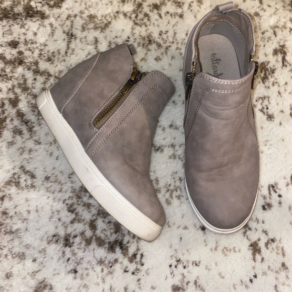 Taupe wedge shoes - Picture 3 of 9